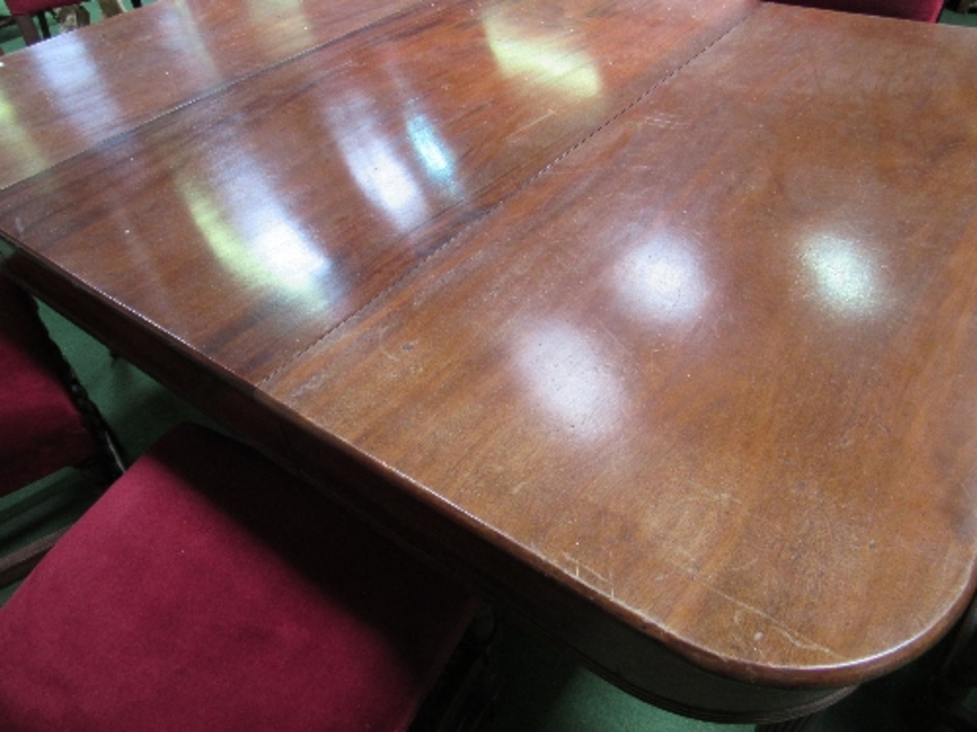 Edwardian extendable mahogany dining table on tapered fluted legs to brass casters, 180cms ( - Image 4 of 5