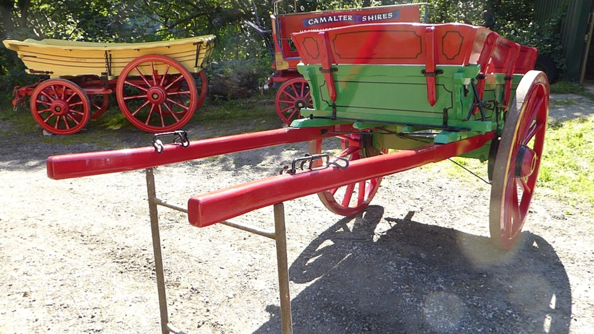 Slaithwaite Cart, the body is painted green with red side board and undercarriage, all decorated - Image 6 of 7