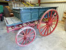 Jersey Wagon to suit up to 16 hh; painted dark green with yellow lines, the undercarriage is painted