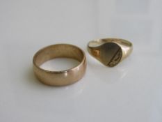 9ct gold gentleman's wedding band, inscribed, size R 1/2, weight 4.3gms & a 9ct gold gentleman's