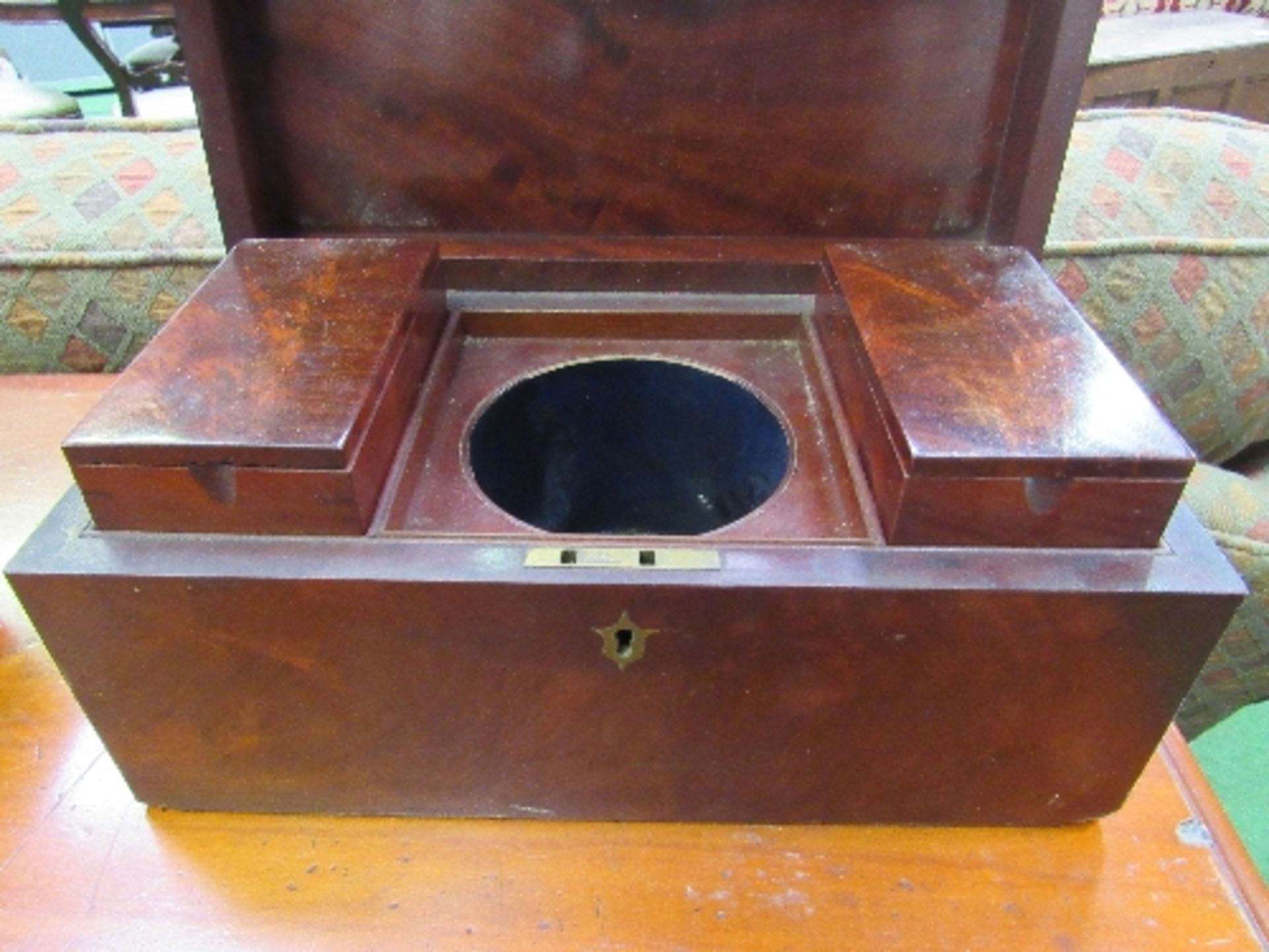 Mahogany tea caddy - 2 containers (bowl missing). Estimate £40-60 - Image 2 of 3