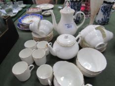 White & gold tea & coffee set. Estimate £20-30