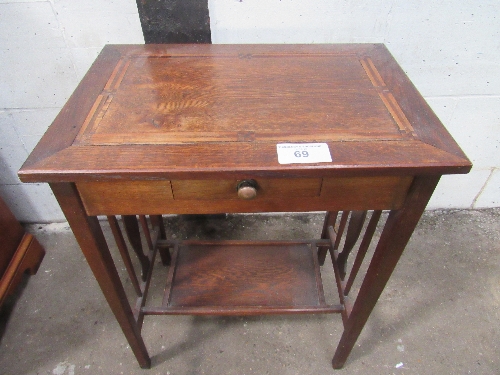 Oak side table with inlaid top, frieze drawer & undershelf (inlay a/f), 54cms x 37cms x 70cms.