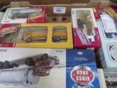6 Corgi lorries 'Kings of the Road', Scammell Abion (boxed). Estimate £20-30