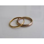 22ct gold wedding band, size M, weight 1.4gms & a 9ct gold wedding band, size M, weight 2.9gms.