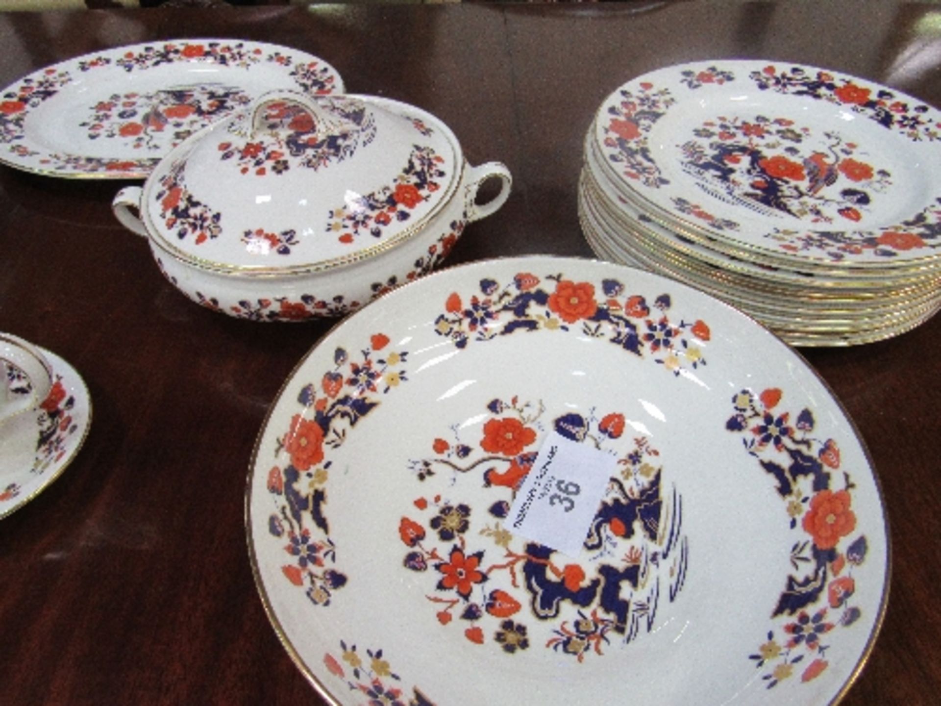 Aynsley 'Birds of Paradise' reproduction part dinner service, 33 pieces