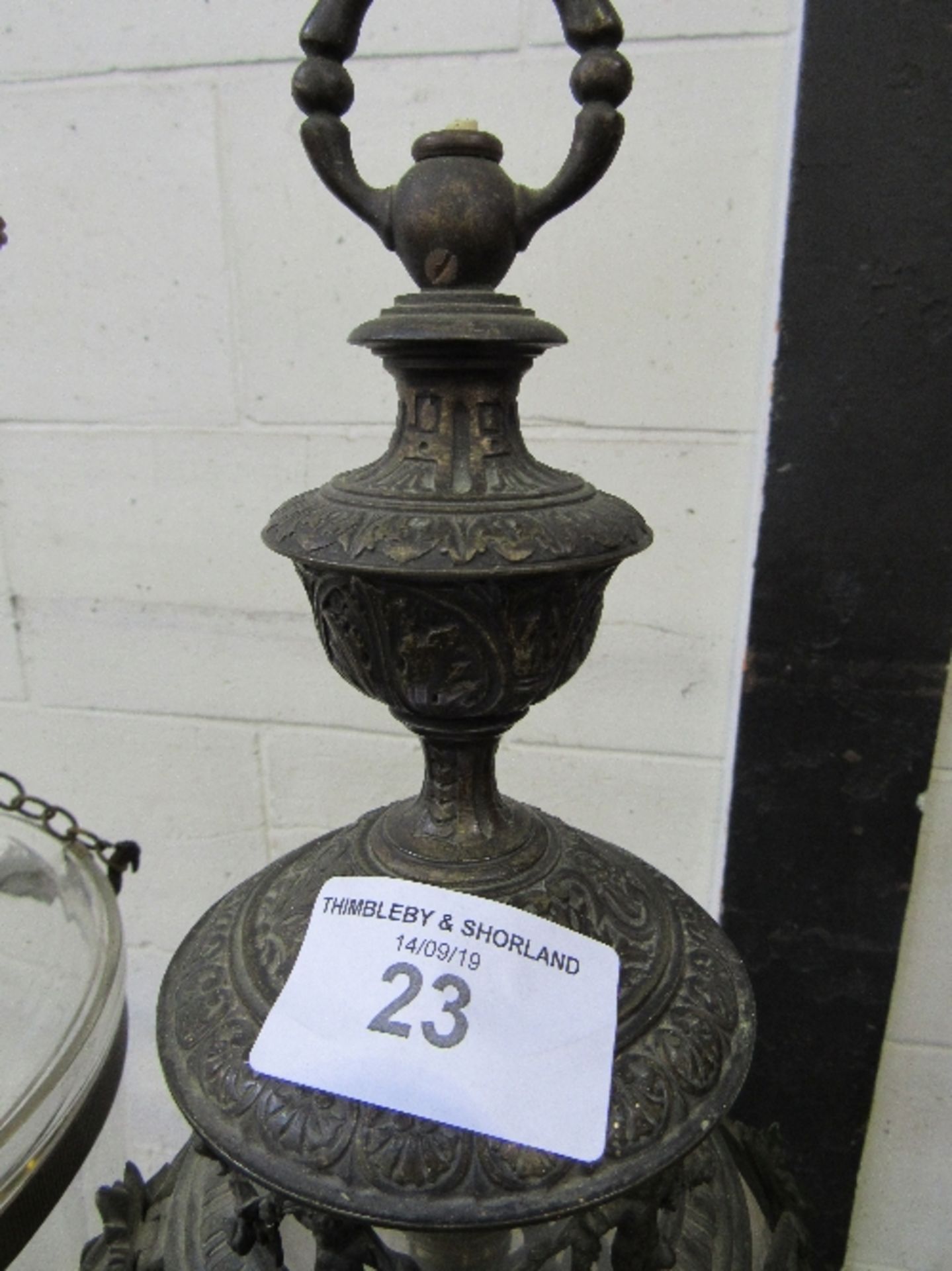 Victorian brass decorated etched glass hanging lamp. Estimate £50-80 - Image 3 of 5