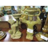 2 Chinese ceramic figurines. Estimate £20-40