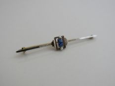 18, 15 & 9ct gold Art Deco style sapphire & seed pearl brooch in original box from Edwards & Sons,