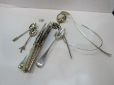 Qty of silver & silver plated items. Estimate £35-45