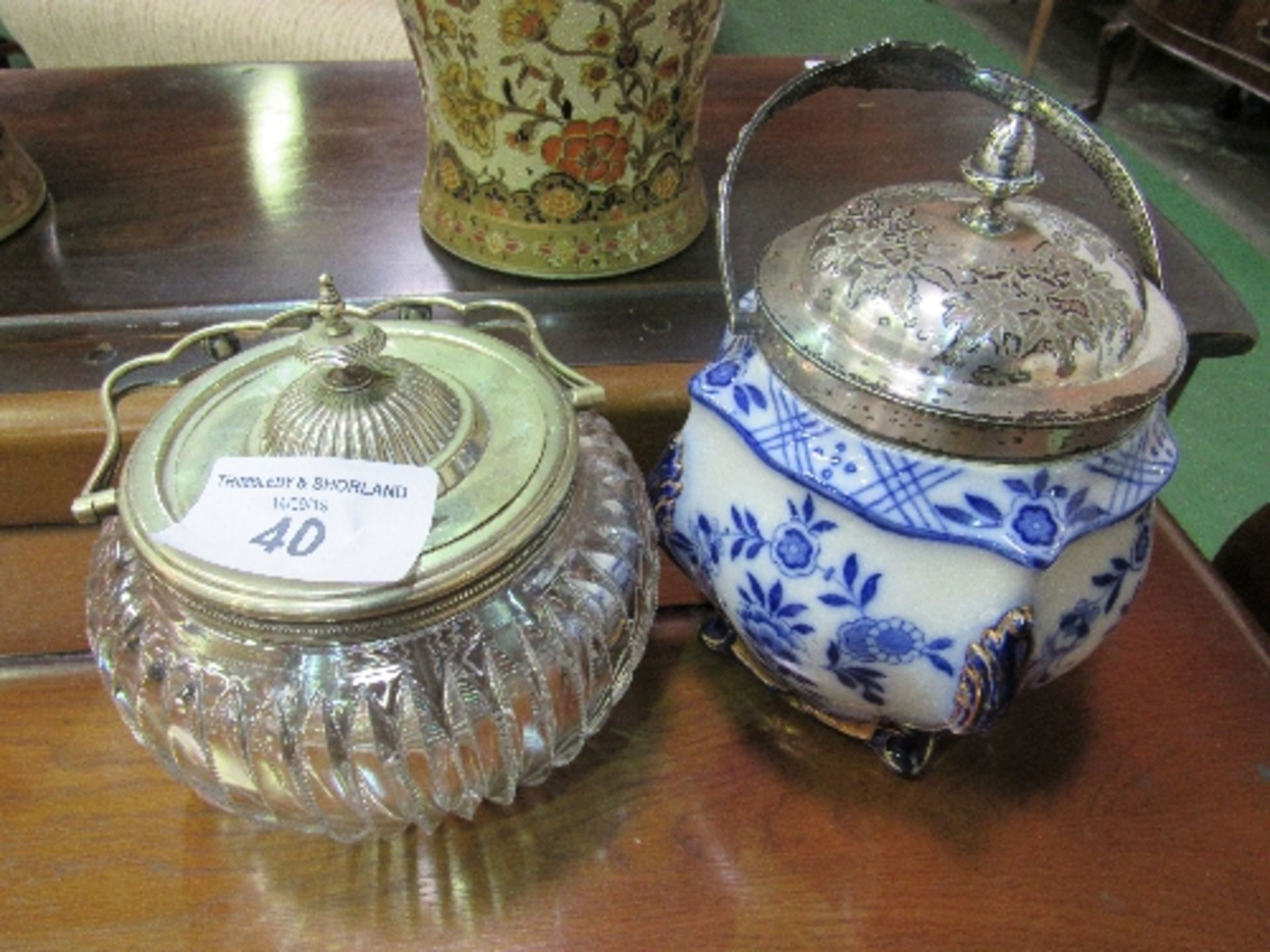 Glass biscuit barrel & a blue & white Doulton 'The Duchess' biscuit barrel. Estimate £20-30 - Image 3 of 3