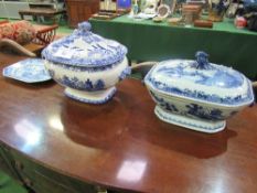Oriental willow pattern blue & white plate, 29cms x 21cms; Oriental style blue & white lidded