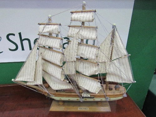 Model of The Mayflower & a model of the Gorch Fock, both fully rigged. Estimate £30-50 - Image 2 of 4