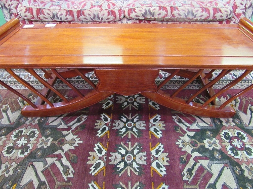 Mahogany large spindle sided coffee table, 150cms x 50cms x 45cms. Estimate £20-30 - Image 2 of 4