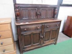 Oak reproduction court cupboard, 130cms x 51cms x 130cms. Estimate £20-40