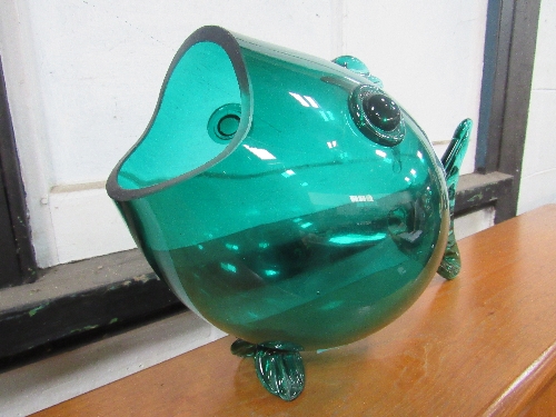 Large green glass fish bowl/vase. Estimate £10-20 - Image 2 of 2