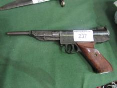 EM-GE model LP3.3 break barrel target air pistol. Estimate £20-30