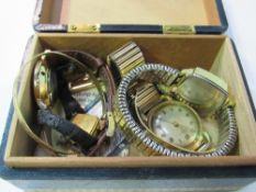 Mixed vintage watches & bangles. Estimate £20-40