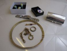 Qty of costume jewellery including Links & Pandora. Estimate £40-50