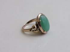 14ct gold & jade ring, weight 4.5gms, size L. Estimate £270-300
