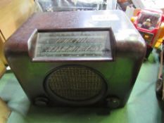 Vintage Bush type DAC90 radio/wireless. Est 10-20