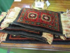 5 small Islamic prayer rugs. Est 40-50