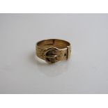 9ct gold buckle ring, size P, weight 3gms. Estimate £40-60