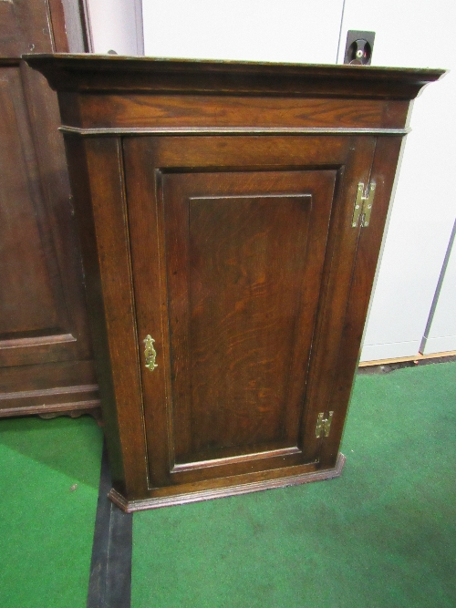 Mahogany wall mounted corner cupboard, 66 x 33 x 92cms. Estimate £20-40