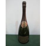 75cl 1982 vintage Krug champagne. Est 300-350