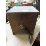 Vintage butter churn. Est 20-30