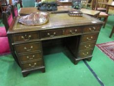 Mahogany pedestal desk with brown leather skiver, 121 x 59 x 65cms. Estimate £50-80