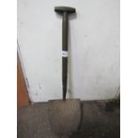 Dated 1943 U S "Hardypick" WW2 Jeep or Tank, T-Bar trenching shovel. Est 25-35