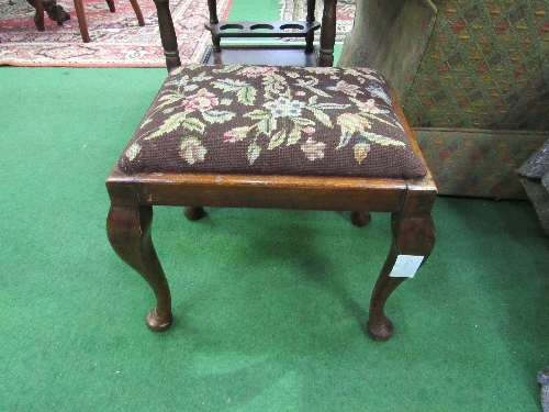 Drinks trolley c/w Butler's tray & tapestry drop-in seat to pad feet, 70 x 44 x 64cms. Estimate £ - Image 3 of 3