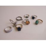 8 various fashion rings. Estimate £20-30