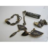 Japanese K24 cased pocket knife, K24 cased brooch, pendant necklace and 2 bracelets. Est £20-40