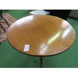 Oak circular tilt top table on pedestal to 3 pad feet, diameter 79cms, height 69cms. Estimate £30-
