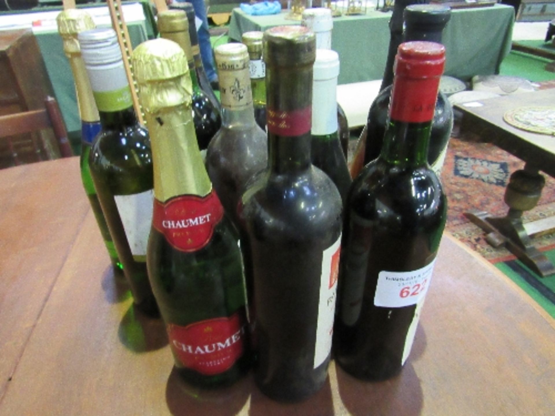 13 bottles of various wines. Estimate £30-40 - Image 3 of 3