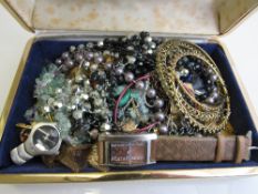Box containing costume jewellery & lady's wristwatches. Estimate £20-30