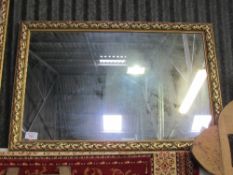 Gilt framed wall mirror, 74 x 117cms. Estimate £20-40