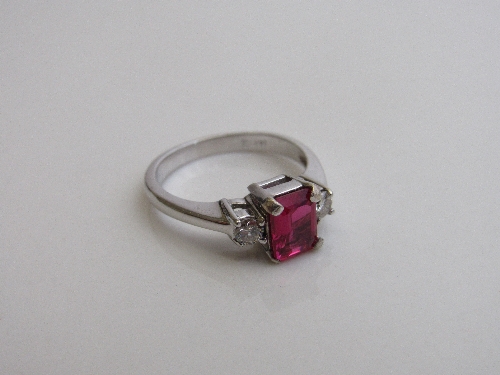 14ct white gold, 2 diamond & synthetic ruby to centre ring, size M, weight 3.6gms. Estimate £300- - Image 5 of 5