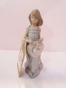 Lladro figurine, no. 5643, girl with straw hat. Estimate £65-80