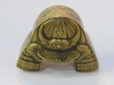 Oriental decorated brass snuff box. Estimate £20-40