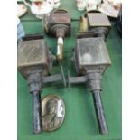 2 pairs carriage lamps & a bronze plaque. Estimate £20-40