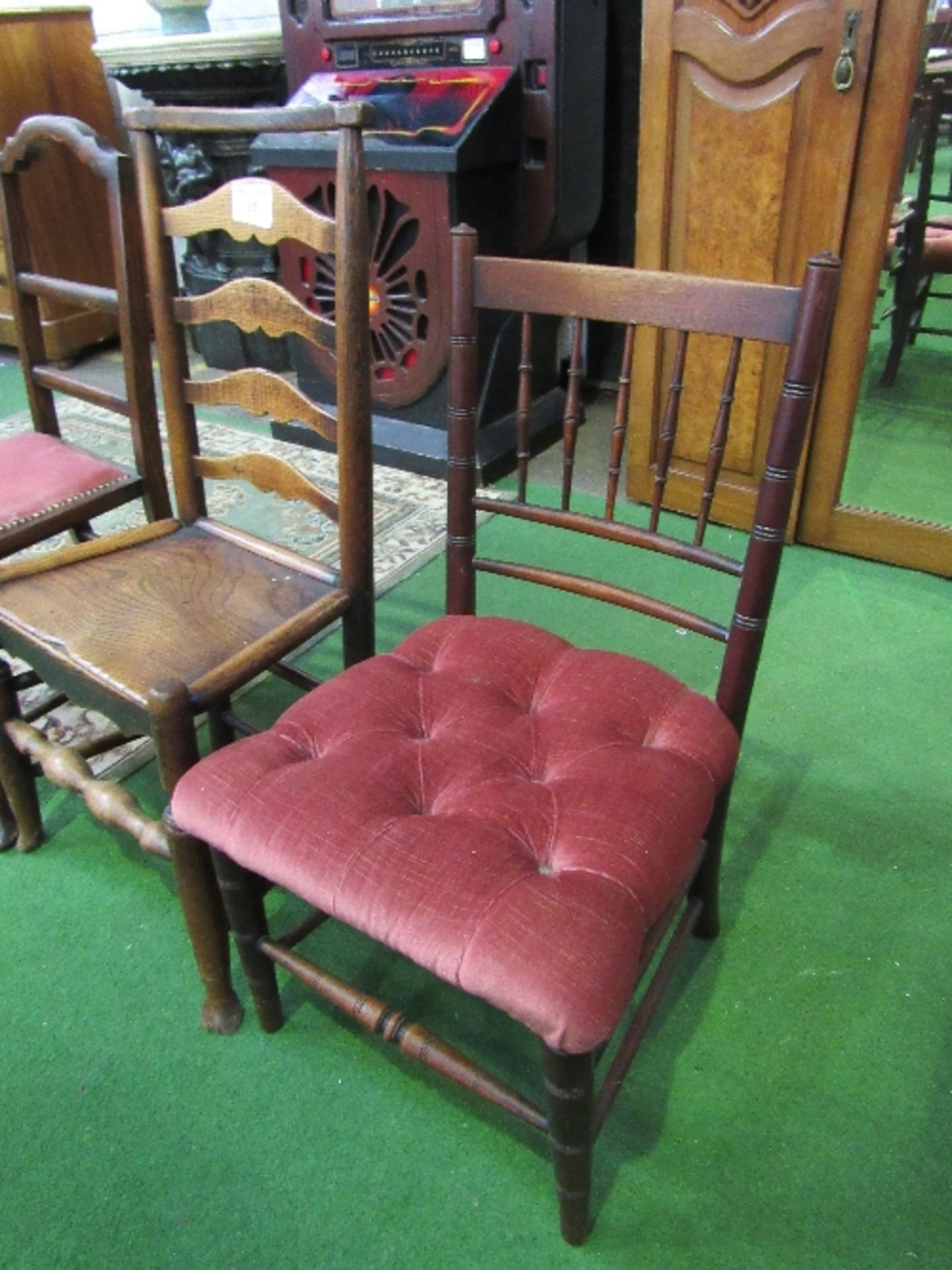Oak & elm ladder-back chair together with 2 pink upholstered bedroom chairs. Estimate £10-20 - Image 3 of 4