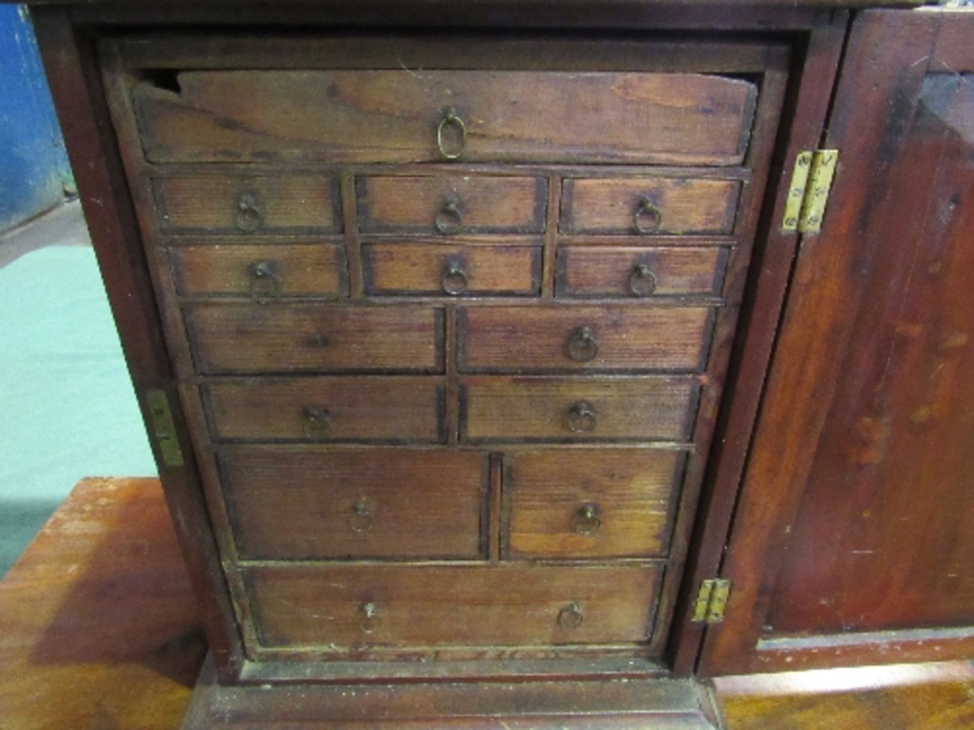 Mahogany curio cabinet of 14 interior drawers, 36 x 30 x 49cms. Estimate 40-50 - Image 2 of 4