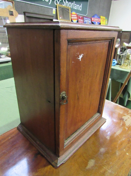 Mahogany curio cabinet of 14 interior drawers, 36 x 30 x 49cms. Estimate 40-50 - Image 4 of 4