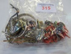 Bag of vintage jewellery including 3no 925 brooches a/f, 3no bangles and silver HM bangles. Est 20-