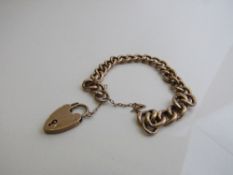 9ct gold chain link bracelet weight 13.1gms length approx 23cms. Est £140-160