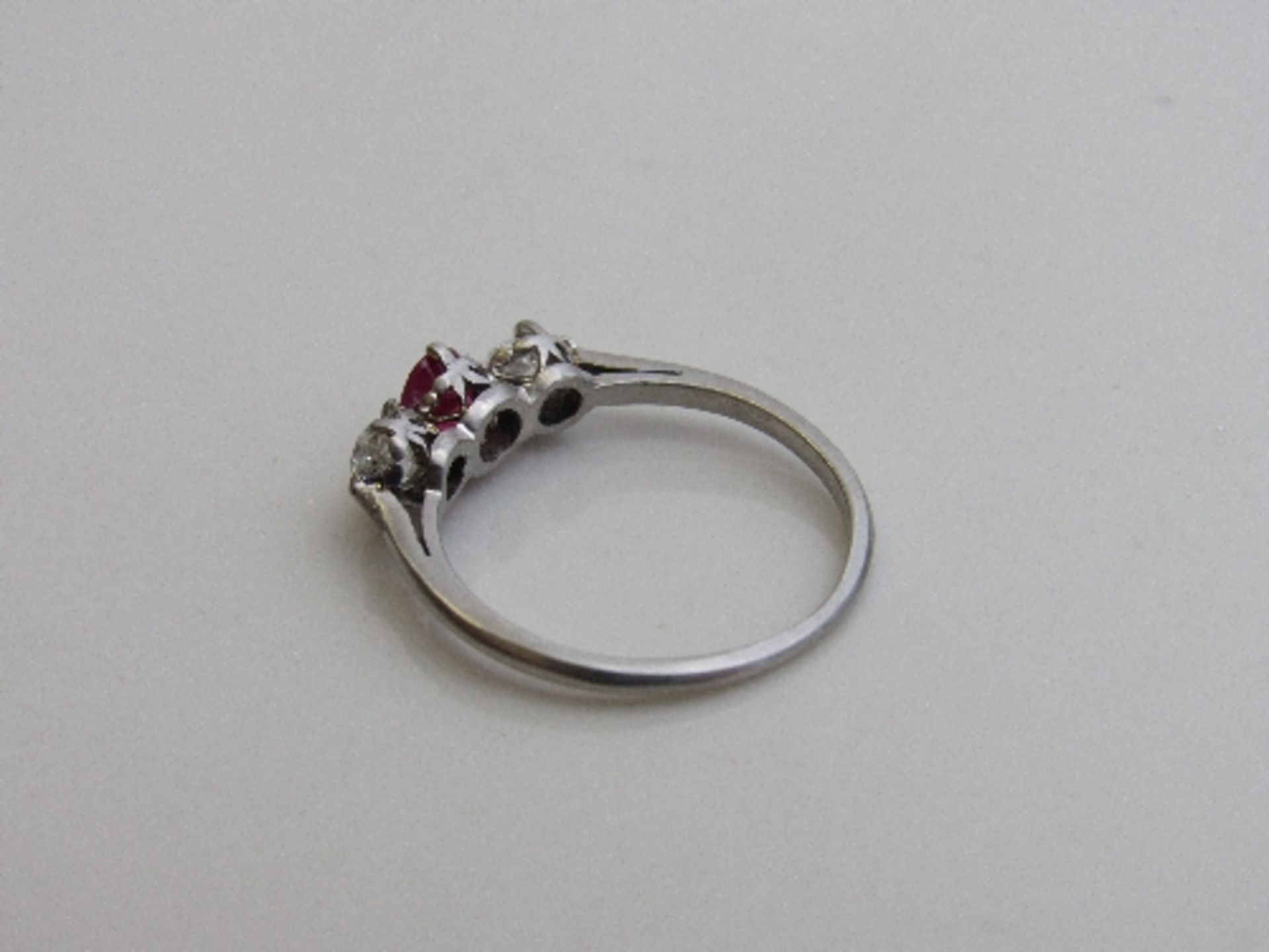 Platinum, diamond & ruby ring, size J 1/2, weight 2.3gms. Estimate £450-480 - Image 3 of 4