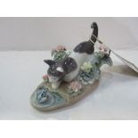 Lladro figurine cat & frog, No. 1442 in box. Estimate £65-80